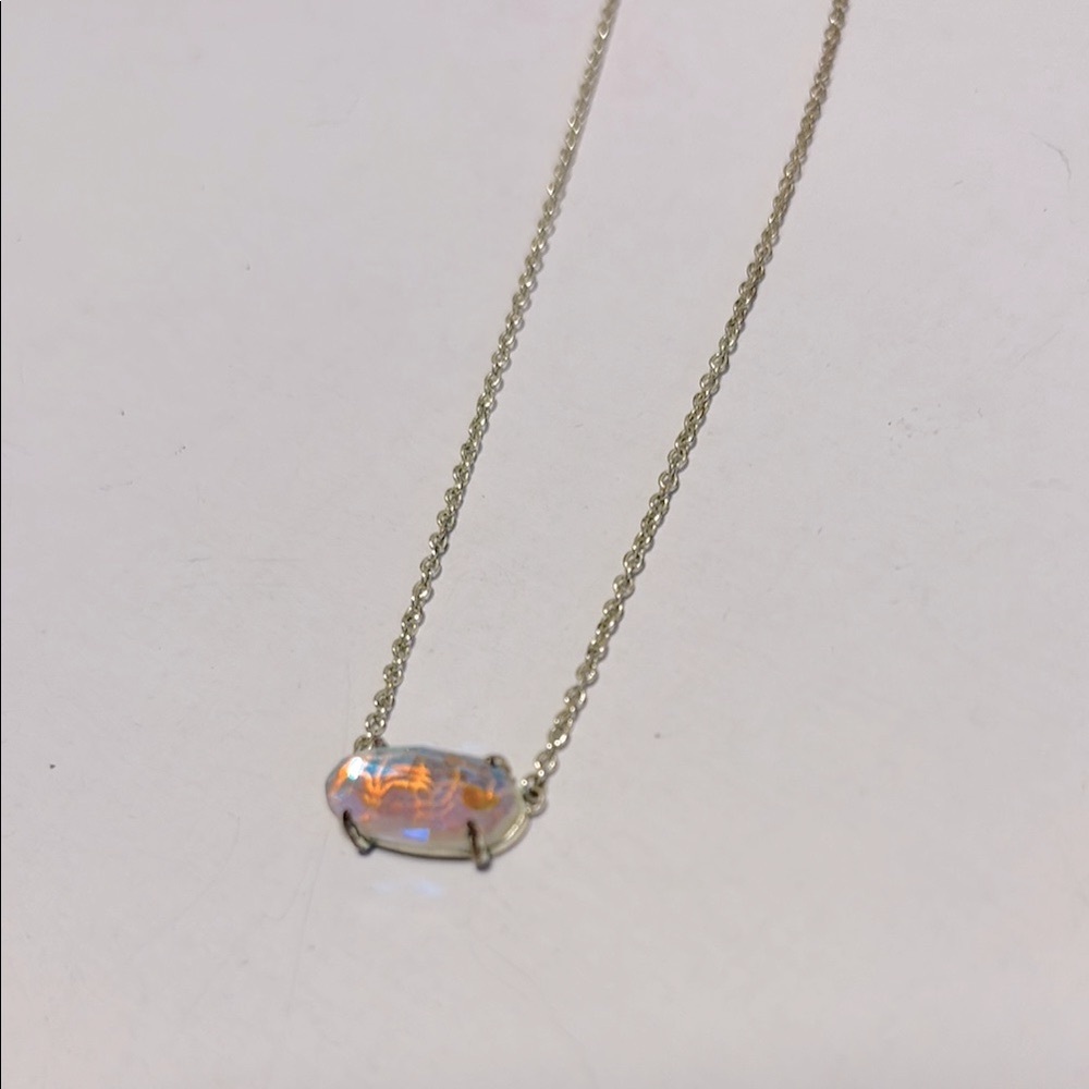 [Kendra Scott] Ever Short Pendant Necklace in Gold, Dichroic Glass, Adjustable - Picture 7 of 11